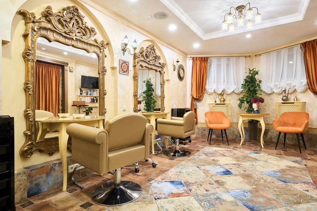 Салон красоты "Эмира" в собственности