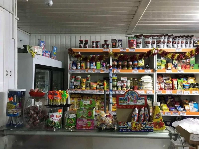 Продуктовый магазин в спальном районе
