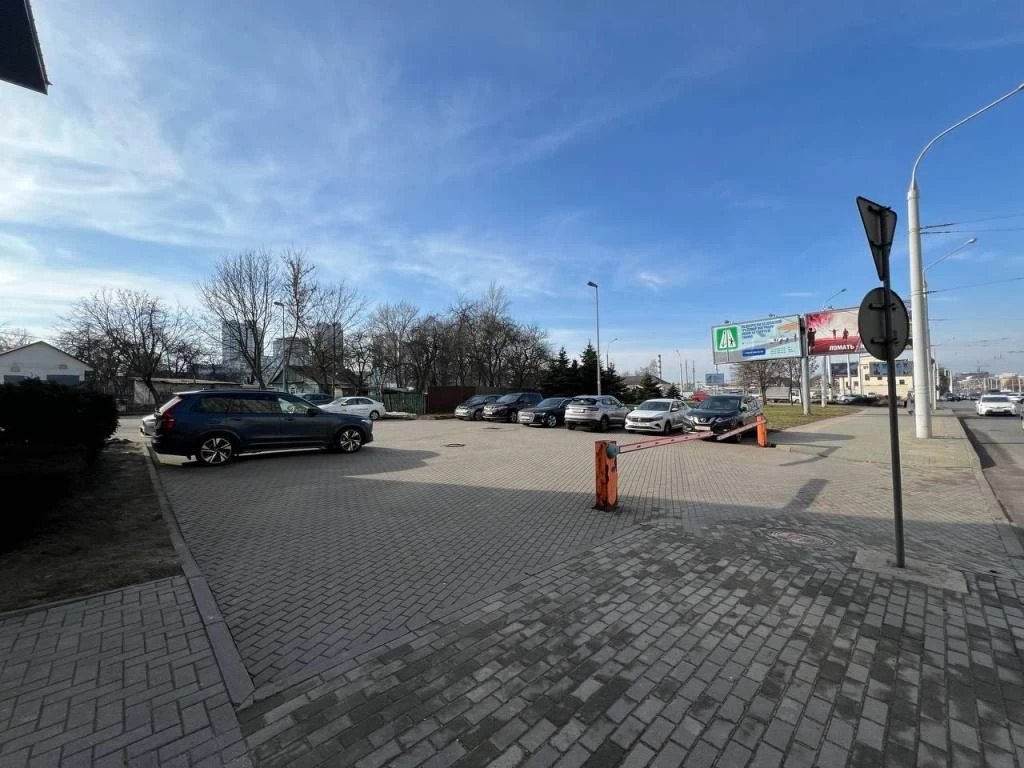 Два административных здания в центре Минска